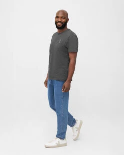 TreeShirt Black Mel 10 TreeShirt Black Mel -Nikin 1675.101 TreeShirt Unisex Black Mel M01