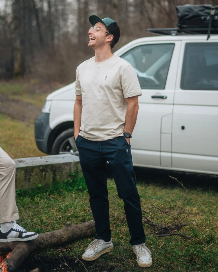 TreePants Chino Relaxed Dark Navy 2 TreePants Chino Relaxed Dark Navy – Bild 2