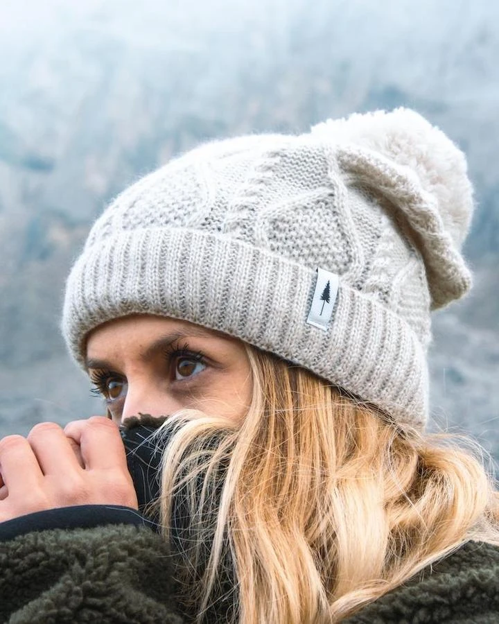 Treeanie Cable Knit PomPom Chalk 3 Treeanie Cable Knit PomPom Chalk – Bild 3